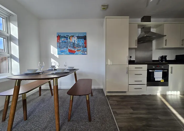 2Br Apt, Etihad Stadium, City Access, Sleeps 6